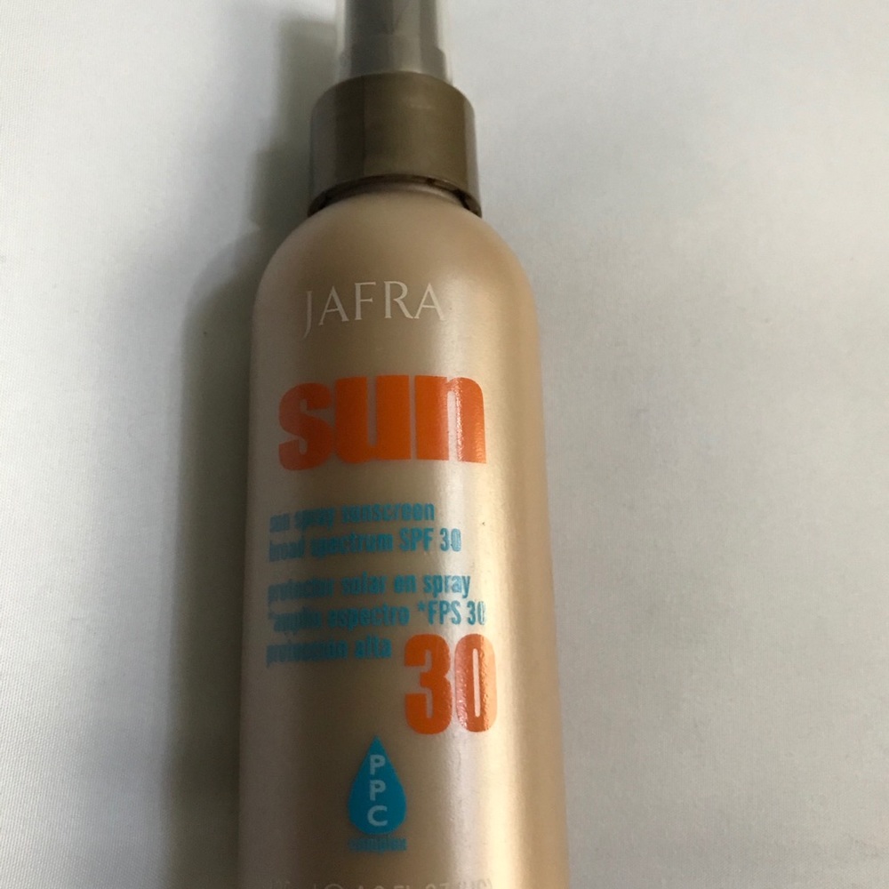 JAFRA Sunscreen - Picture 2 of 2
